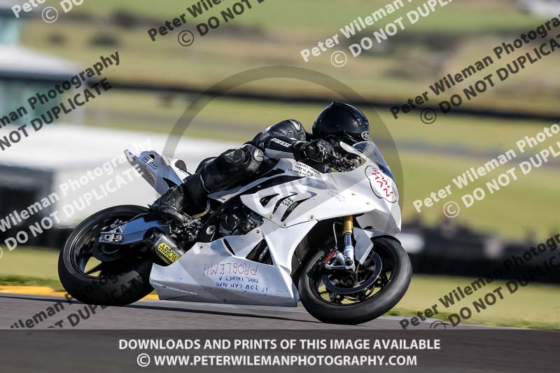 anglesey no limits trackday;anglesey photographs;anglesey trackday photographs;enduro digital images;event digital images;eventdigitalimages;no limits trackdays;peter wileman photography;racing digital images;trac mon;trackday digital images;trackday photos;ty croes